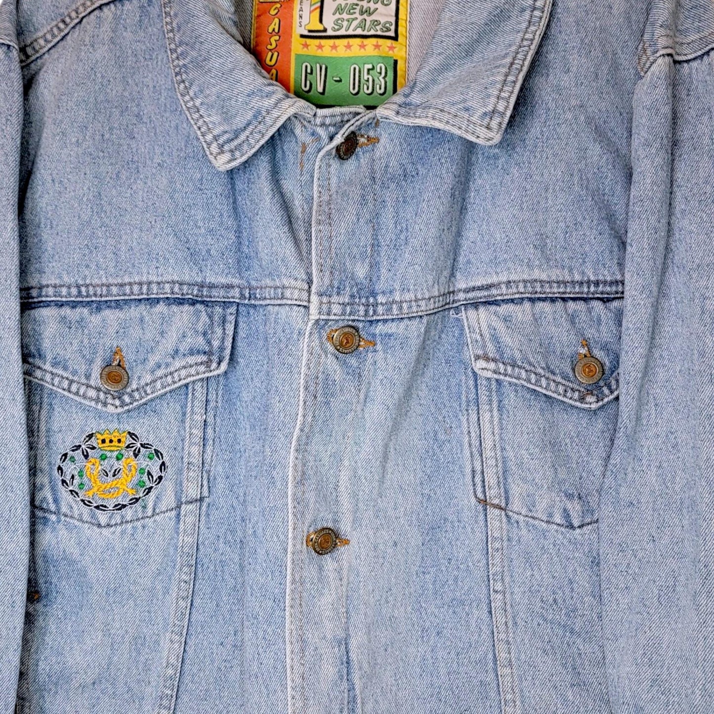 Veste en jean upcyclée peinte à la main. "Le parfum du coeur" - Taille : L (coupe oversize)