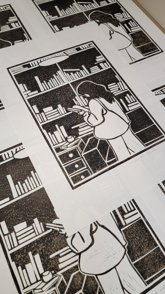 Linogravure originale en édition limitée "Au coeur de la bibliothèque" Couleur Sépia