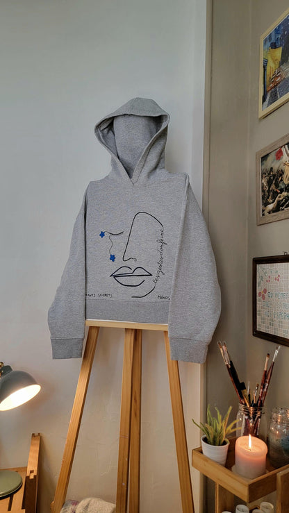 Sweat à capuche upcyclé peint à la main. "Tes gestes d'orfèvres" Taille S