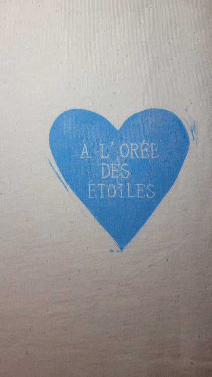 Teeshirt oversize en linogravure - "A l'orée des étoiles" - Couleur bleu clair- Taille XS