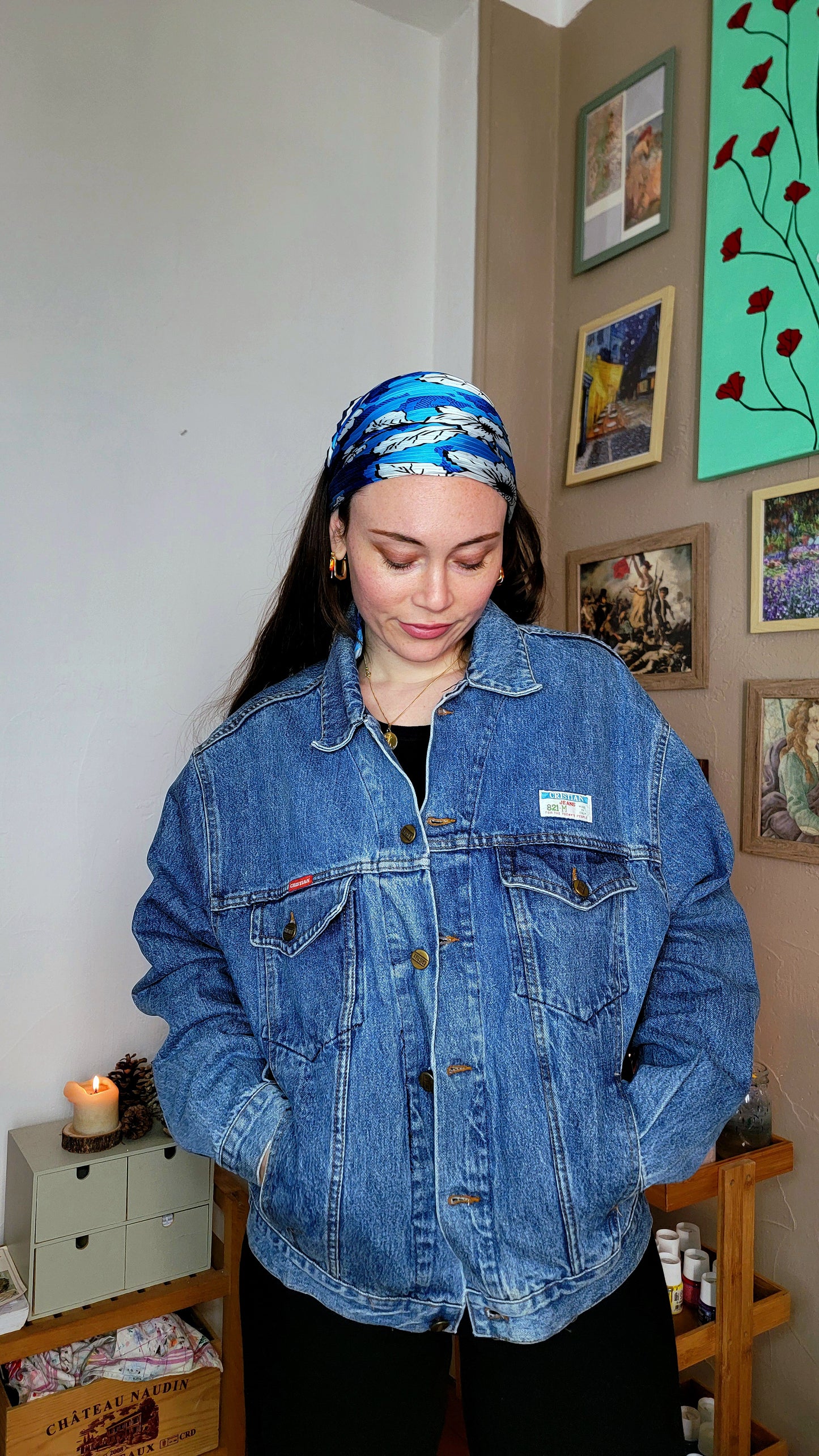 Veste en jean upcyclée peinte à la main.  "Pluto" - Taille M / L