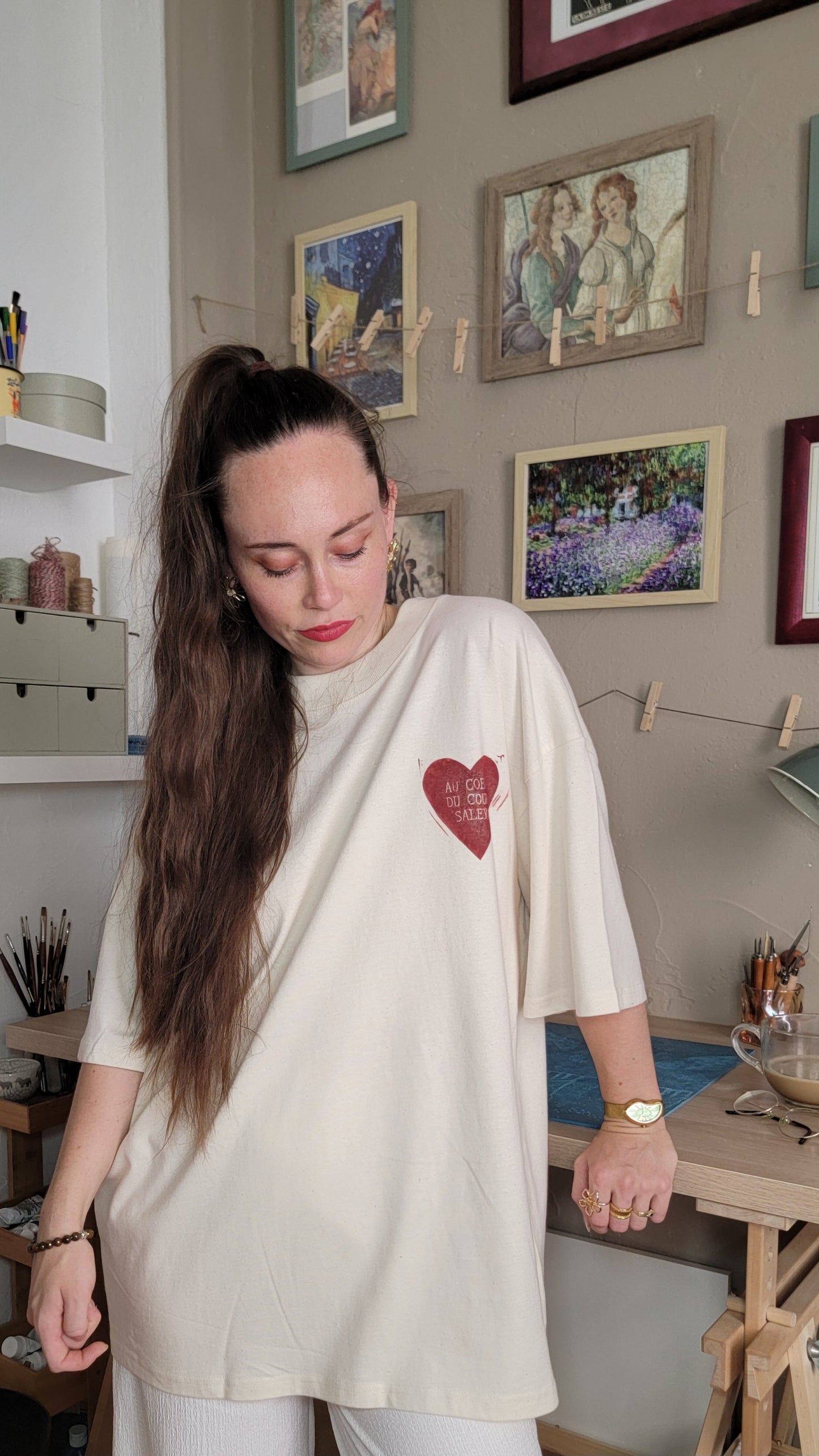 Teeshirt oversize en linogravure - "Au cœur du cours Saleya" - Couleur Rouge brique  - Taille L