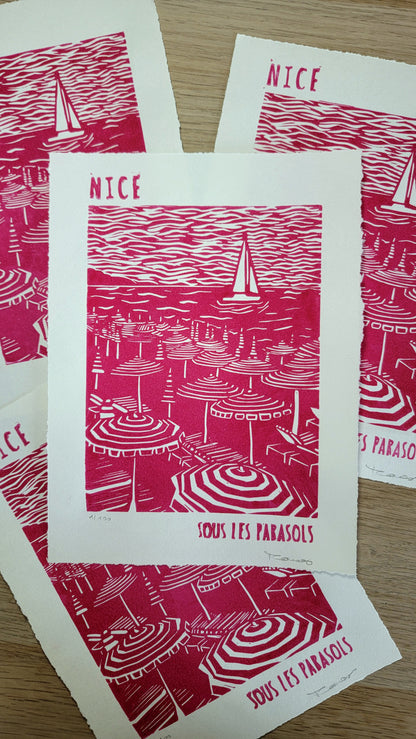 Linogravure originale en édition limitée "Sous les parasols" Couleur Magenta
