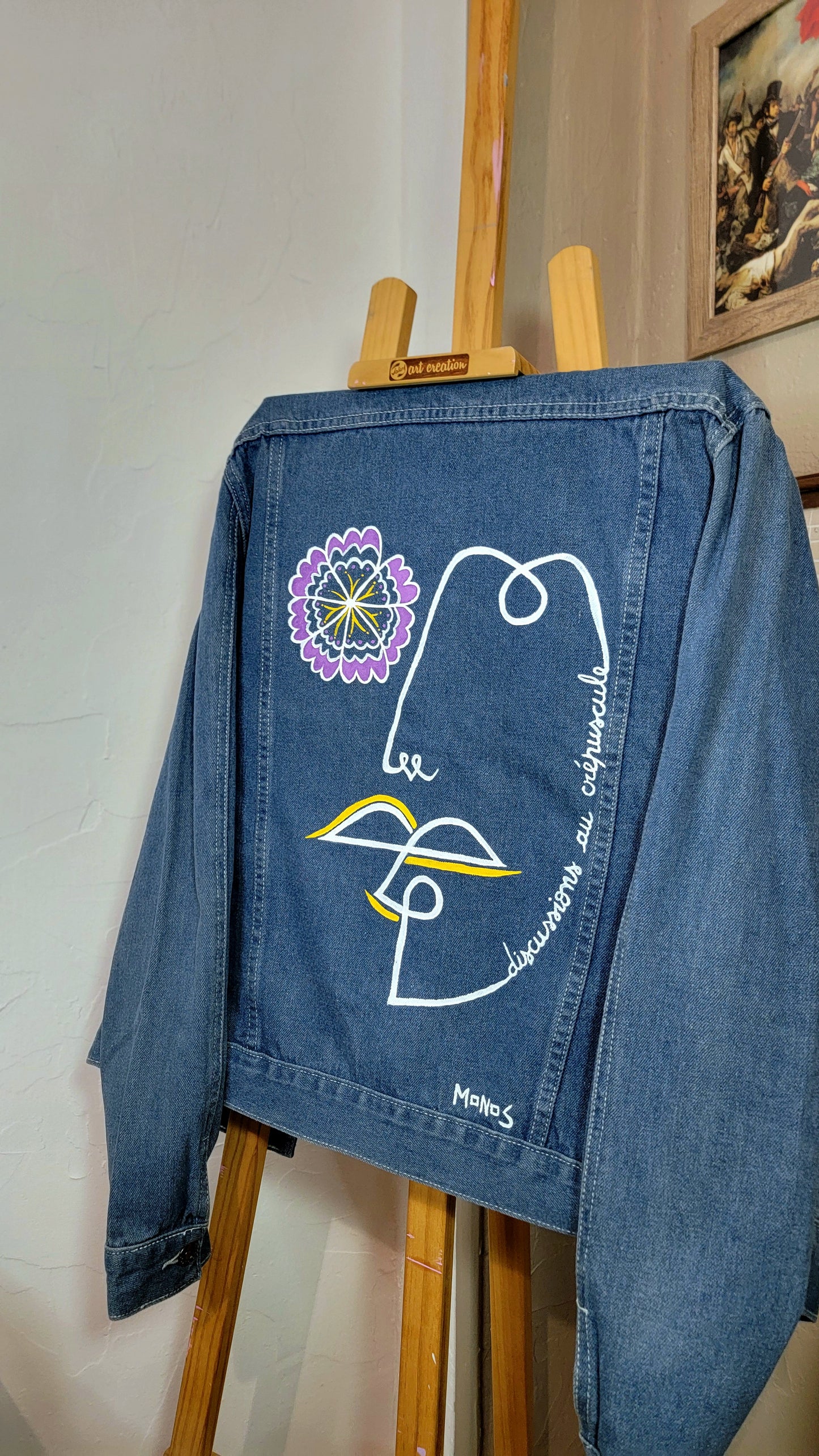 Veste en jean upcyclée peinte à la main, pièce unique, poétique. "Discussions au crépuscule" - Taille 36 S