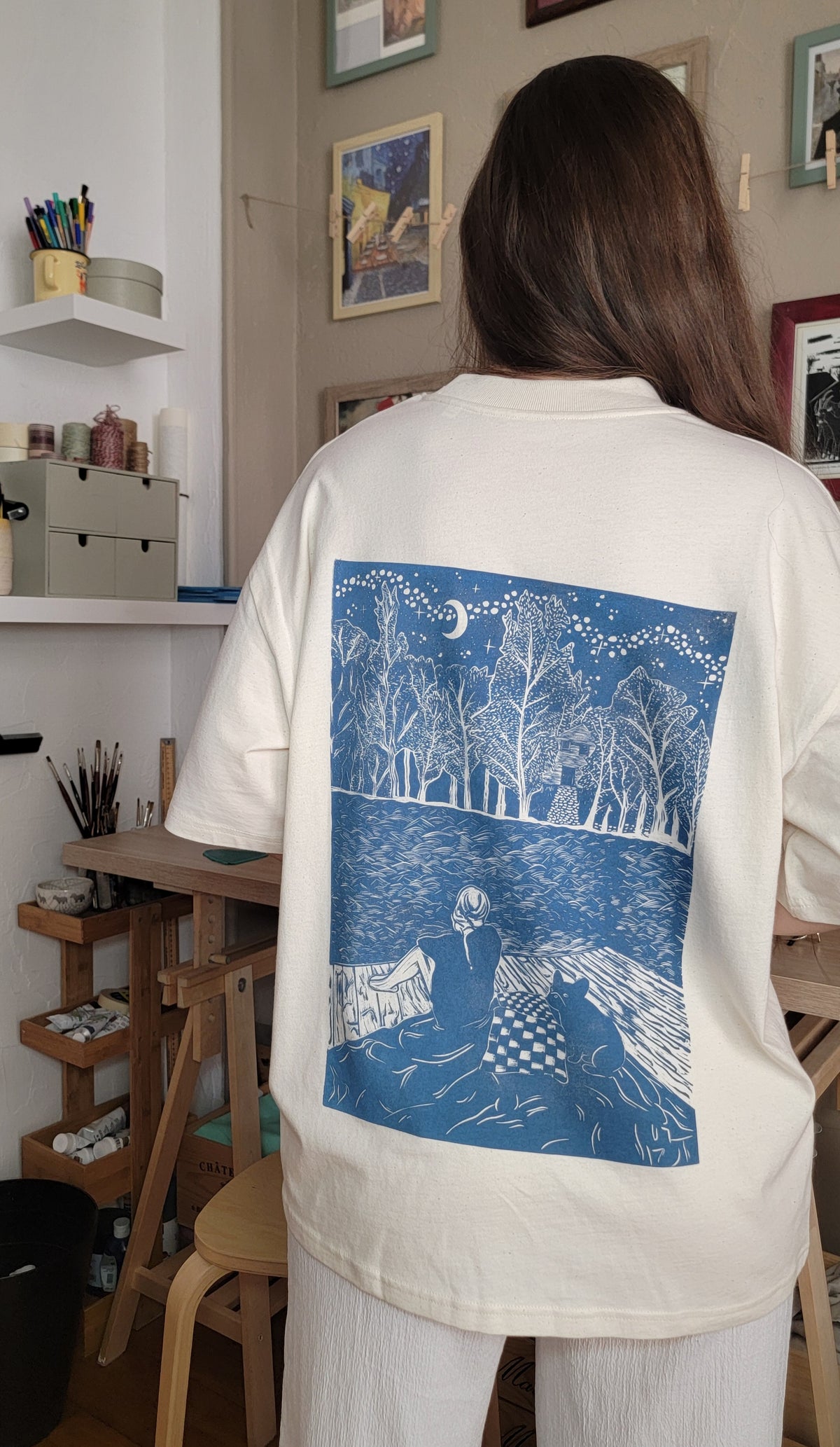 Teeshirt oversize en linogravure - "Ode à la vie" - Couleur Blue midnight - Taille S